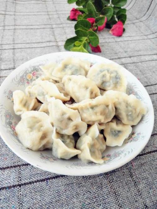 瓜尖饺子的做法