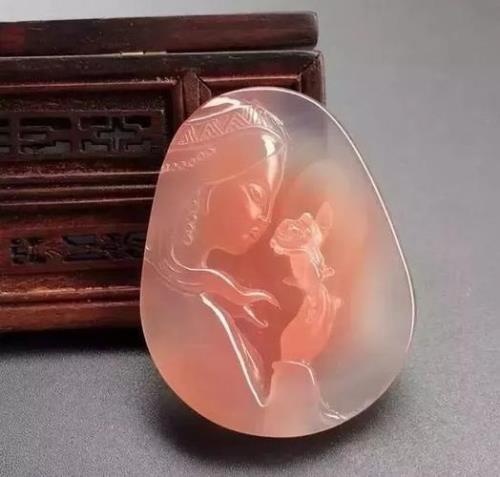 蔼蔼翠幄，袅袅素女的释义