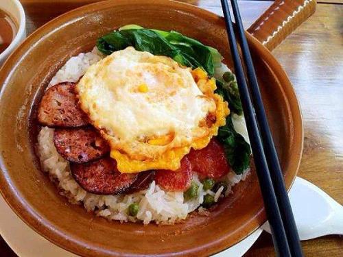 豆角砂锅饭