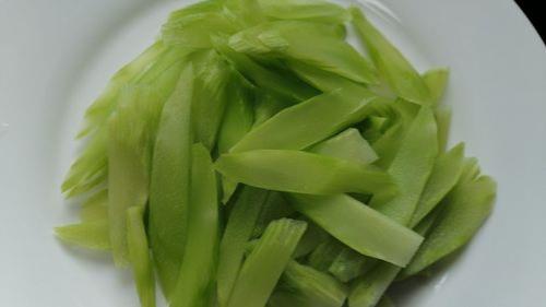 莴笋怎么切条