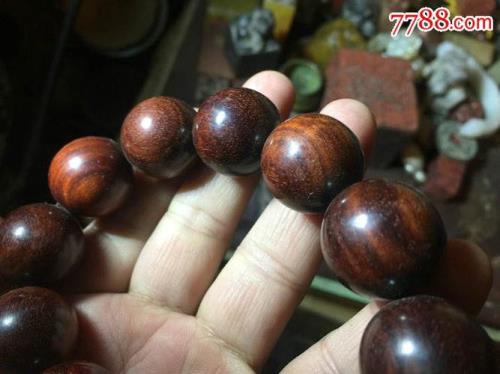12颗印度小叶紫檀手串有多重