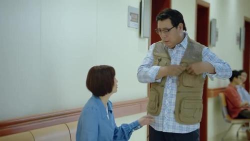 男生陪你去医院怎么感谢搞笑