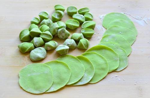 菠菜水饺怎样调馅好吃