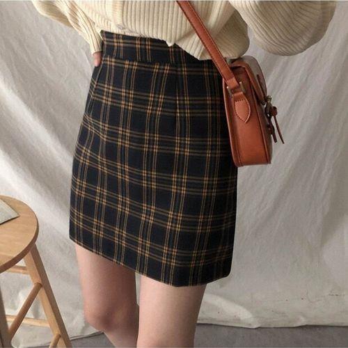 格裙穿到腰的哪个位置