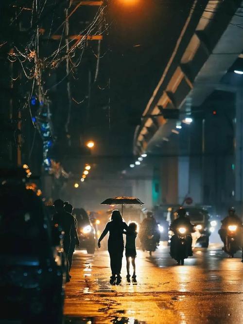生活一半是烟火一半是理想