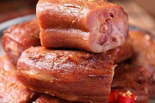 鸭脖的热量