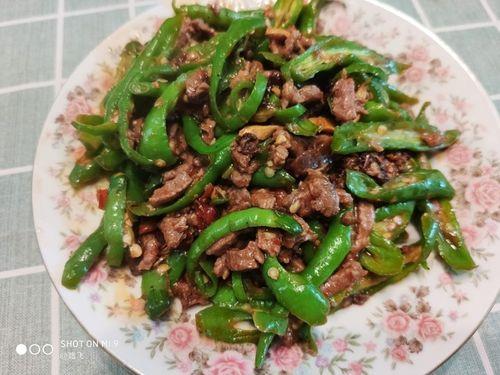 青椒炒牛肉丝的做法