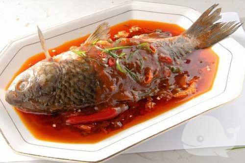 鱼上供是生的还是熟的