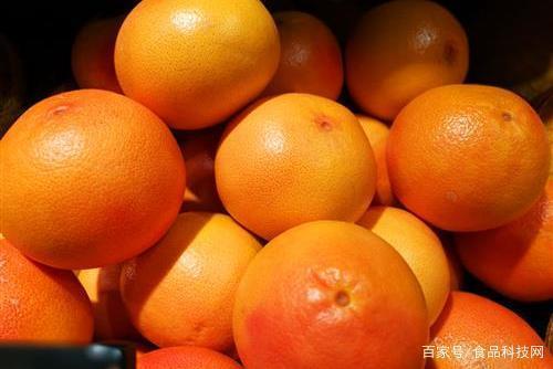 一个橙子含多少维生素C