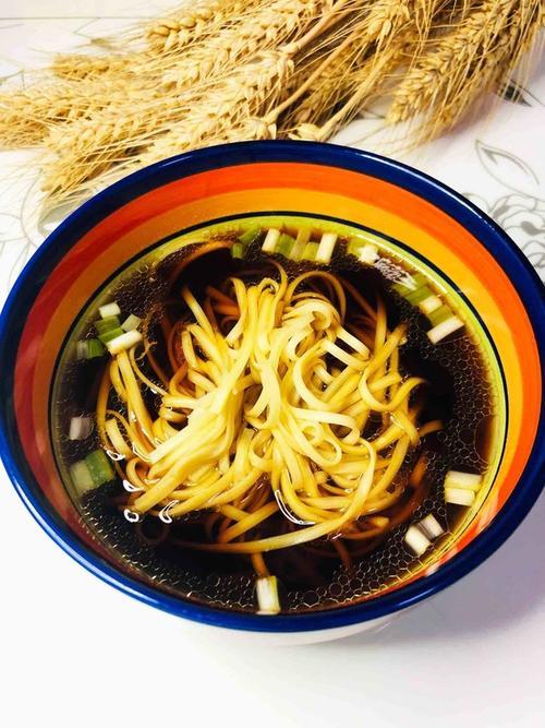 阳春面家常做法葱油面