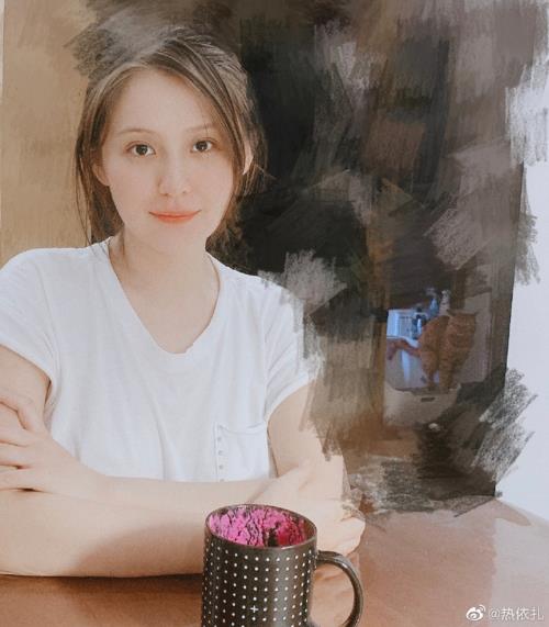 热依扎火烧赤壁啥意思