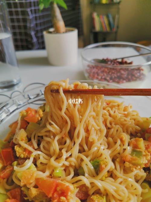 西兰花拌面怎么炒好吃