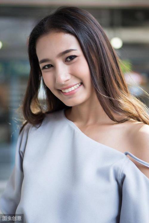 千雅为什么剃光头