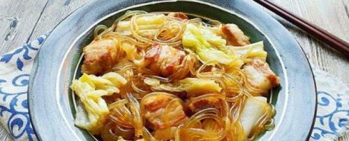 如何做白菜肉炖粉条