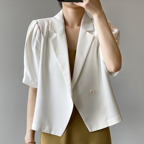 西装袖子左右边怎么分