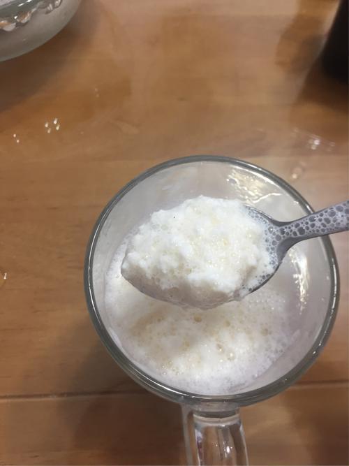 冰沙融化后为什么会有泡沫