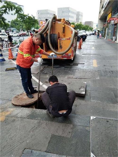 怎样疏通下水管