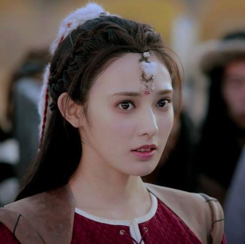 彭小苒多大