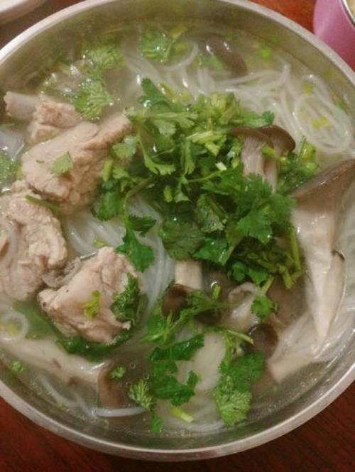 米线的做法及配方汤料过程