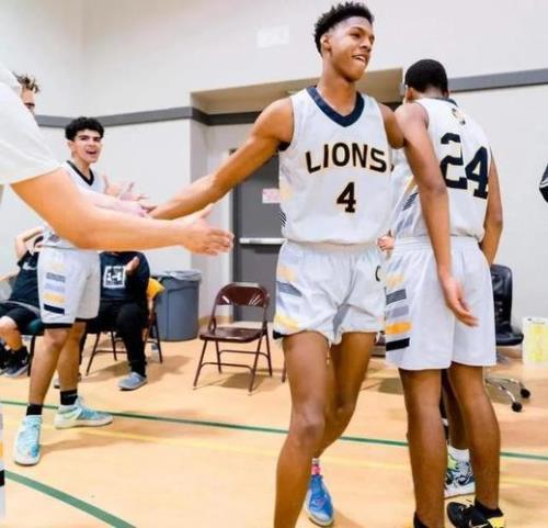 伊马内尔臂展多少