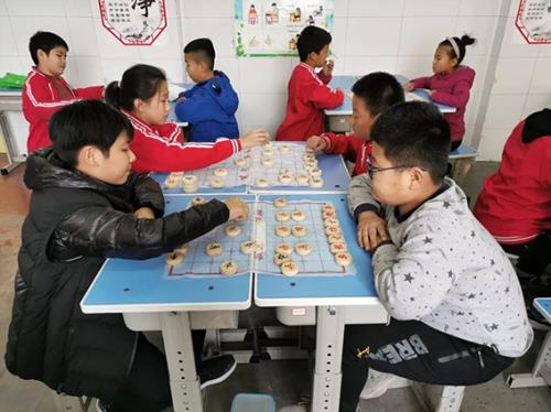 你争我夺棋怎么摆