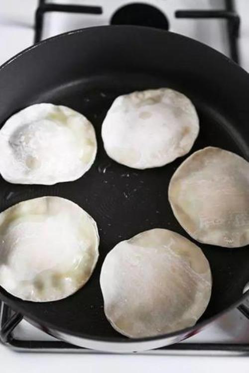 饺子煮皮是盖盖还是开盖