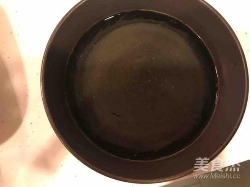五香料酒能把染色衣服洗掉吗