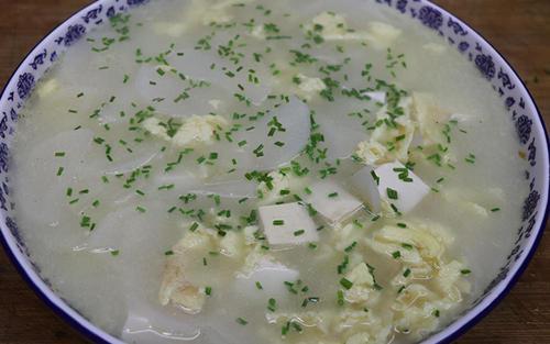 简单清淡的豆腐汤