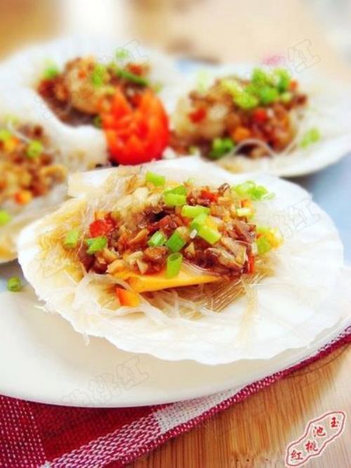 粉丝蒜蓉蒸扇贝的家常做法