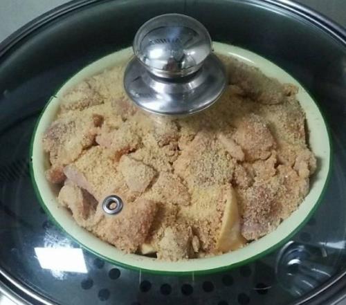 粉蒸肉发霉了能吃吗