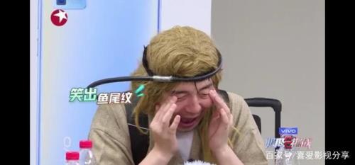 含水憋笑挑战怎么拍