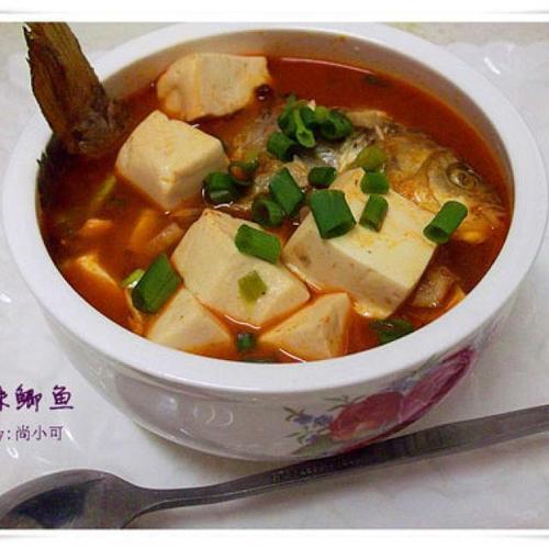鲫鱼豆腐酱的做法