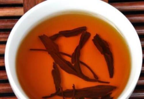 红茶冲泡几次倒掉最好