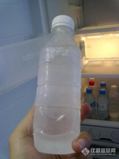 水凝固成冰体积变大还是变小