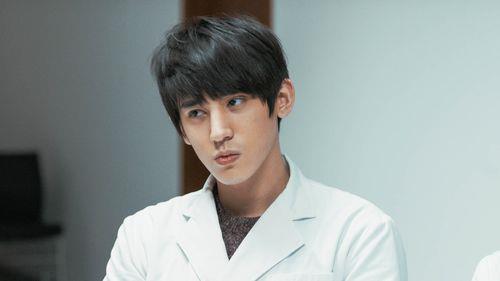 机医冬天扮演者