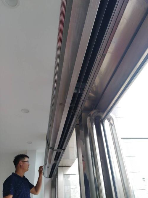 风幕机安装门外可以吗