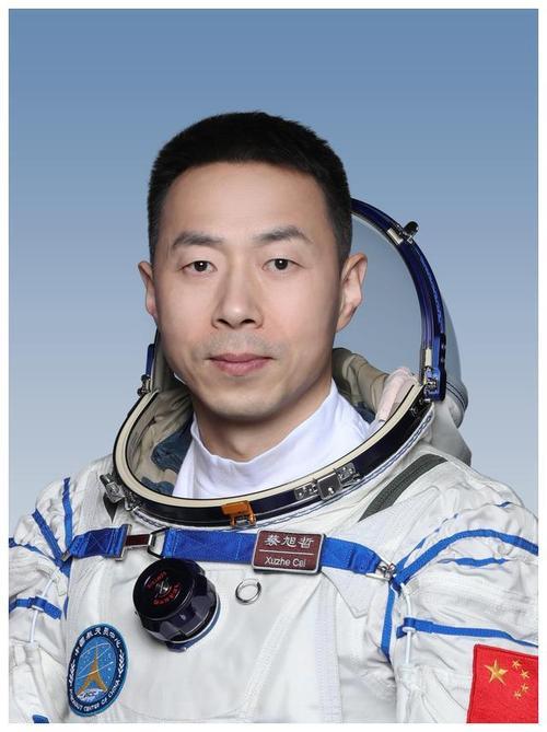 神十六航天员资料