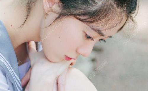 15岁女生声音不成熟是怎么回事
