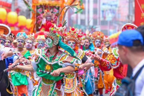 英歌舞怎么参加