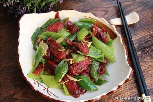 香肠直接炒还是先煮熟