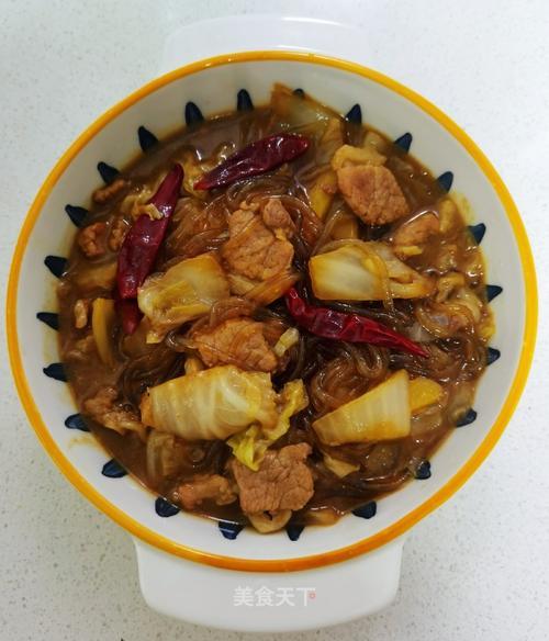 白菜粉条炖肉的家常做法