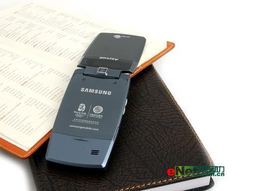 三星最早翻盖手机是哪一年