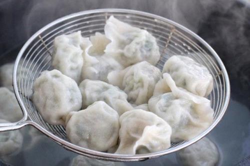 鱼肉馅饺子配什么菜好