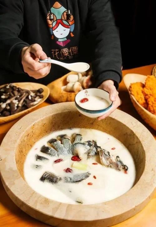 蒸汽石锅怎么加水