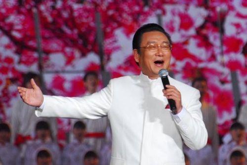 杨洪基是低音吗
