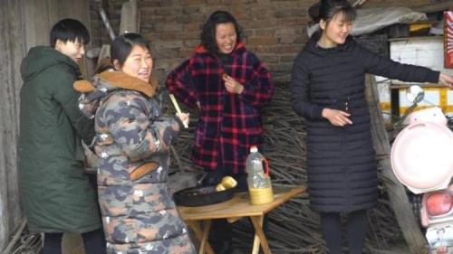 介绍农村人说说