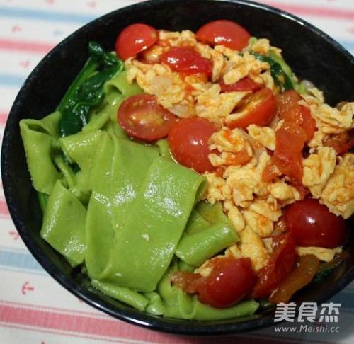 吃菠菜面加料会肥吗