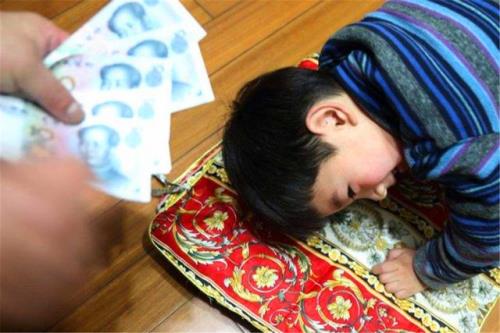 死后拜大年是什么意思