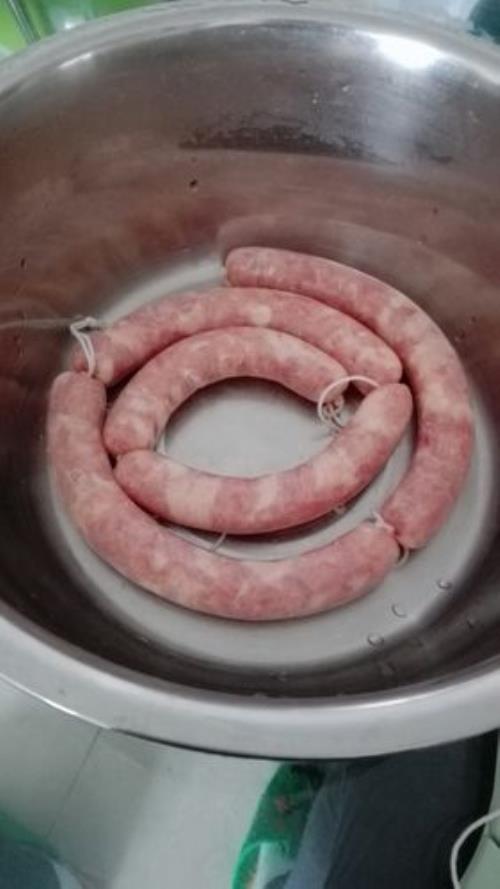 自制烤肠怎么做