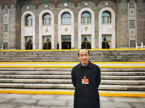 张力是谁提出来的